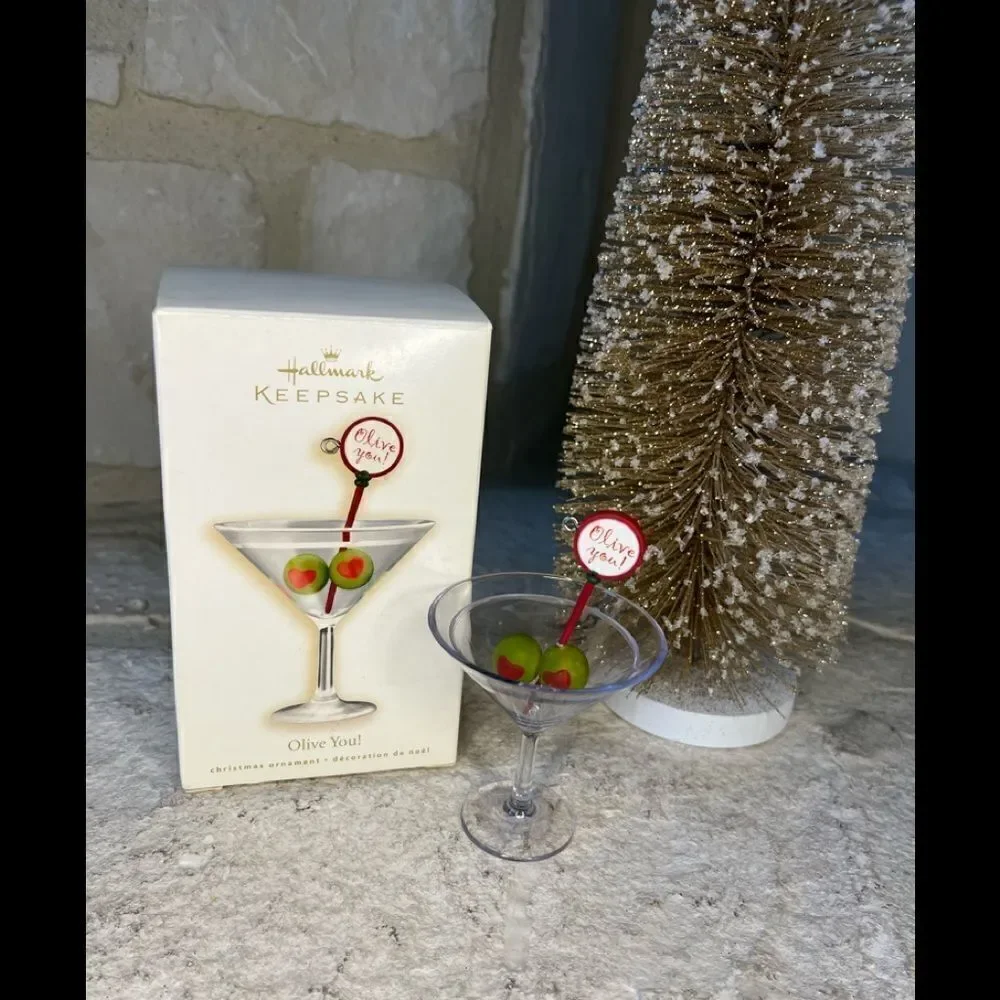 Hallmark Keepsake ornament Olive You! 2009